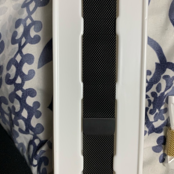 Apple Watch band - Picture 2 of 2